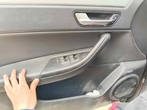 [成都·川A] 二手观致观致32015款 两厢 1.6T 自动致酷型