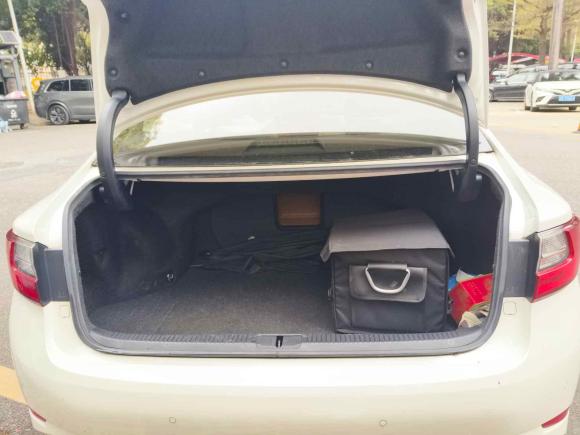 [深圳·粤B] 二手雷克萨斯雷克萨斯ES2015款 200 精英版