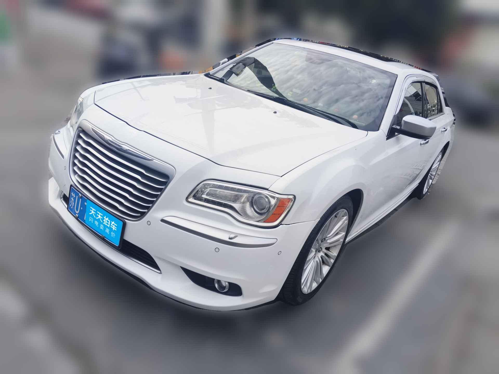 [苏州·苏U] 克莱斯勒克莱斯勒300C2014款 3.0L 卓越版