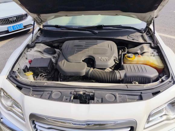 [无锡·苏B] 二手克莱斯勒克莱斯勒300C2014款 3.0L 卓越版