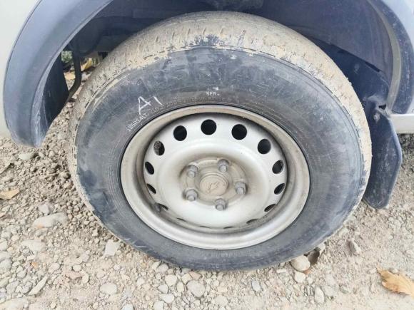 [义乌·浙G] 二手金杯金杯金卡S32022款 1.6L栏板车双排标准型2.35米SWD16MS