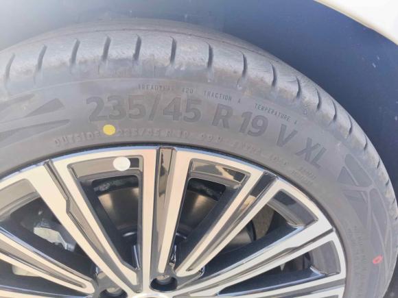 [南通·苏F] 二手吉利银河银河A72025款 EM-i 150km 星舰版