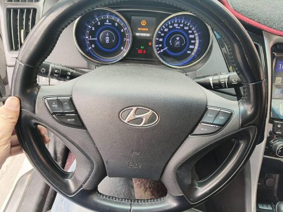 [义乌·浙G] 二手现代索纳塔2013款 2.4L 自动领先版 国IV