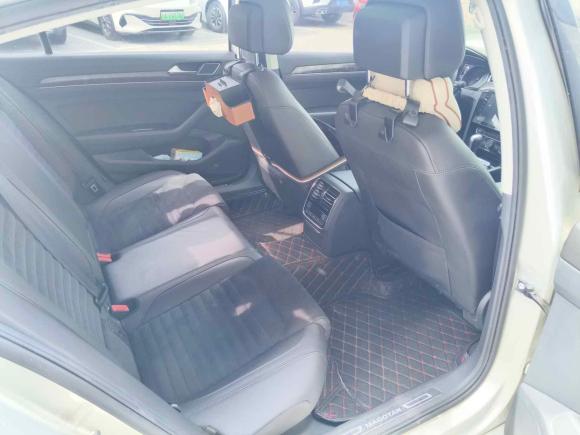 [广州·粤U] 二手大众迈腾2018款 330TSI DSG 豪华型