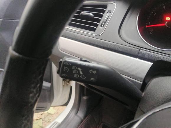 [武汉·鄂A] 二手大众朗行2015款 230TSI DSG舒适版