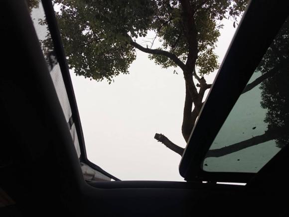 [上海·苏E] 二手荣威荣威RX52023款 1.5T 尊荣滑屏版