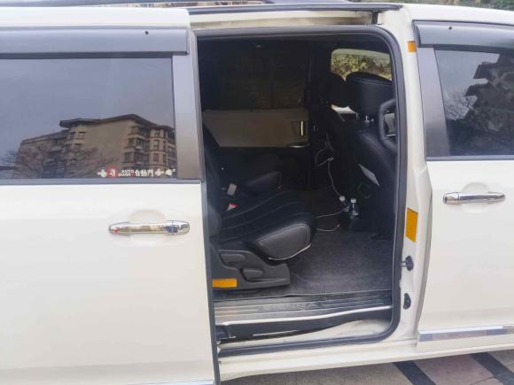 [南通·苏F] 二手丰田SIENNA2011款 2.7L 两驱自动型