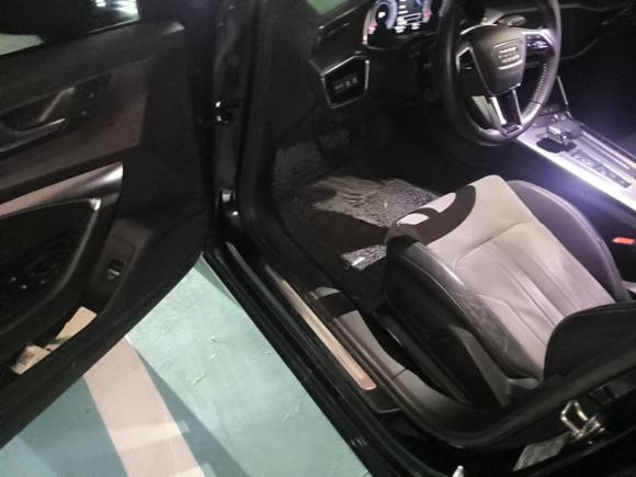 [南京·苏A] 二手奥迪奥迪A6L2019款 40 TFSI 豪华动感型