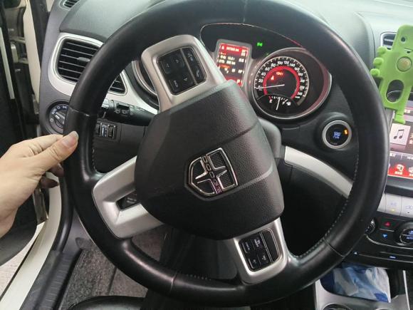 [深圳·粤B] 二手道奇酷威2013款 2.4L 两驱尊尚版