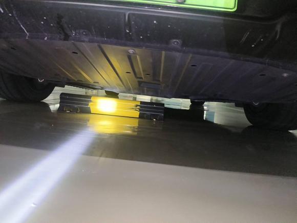 [上海·浙A] 二手哪吒汽车哪吒S2022款 纯电 650km 四驱耀世版