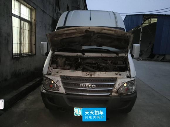 [武汉·鄂A] 二手依维柯依维柯褒迪2013款 2.8T-A32 快运版