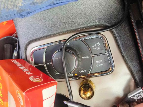 [深圳·粤B] 二手Jeep大切诺基2015款 3.0L 舒享导航版