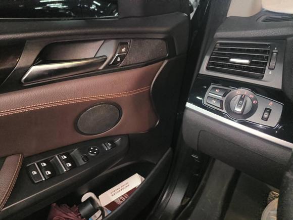 [上海·沪A] 二手宝马宝马X32014款 xDrive20i X设计套装