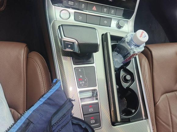 [南通·辽A] 二手奥迪奥迪A6L2020款 40 TFSI 豪华致雅型