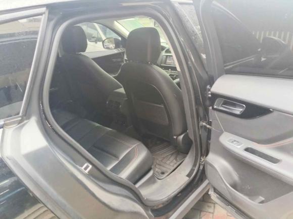 [南京·苏A] 二手捷豹捷豹F-PACE2018款 2.0T 四驱都市尊享版