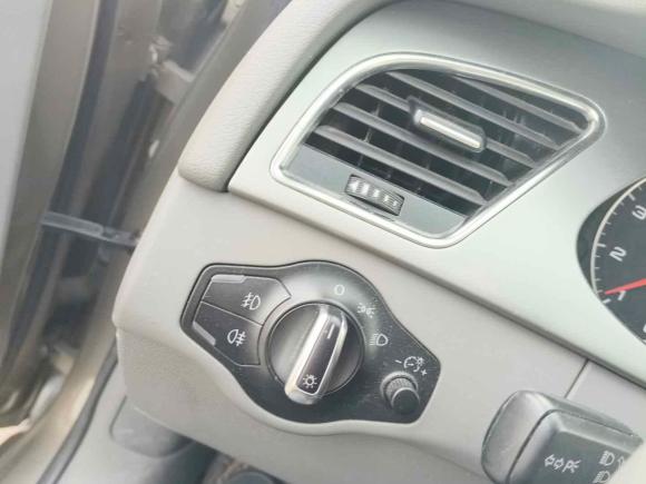 [上海·浙C] 二手奥迪奥迪A4L2011款 2.0 TFSI 舒适型