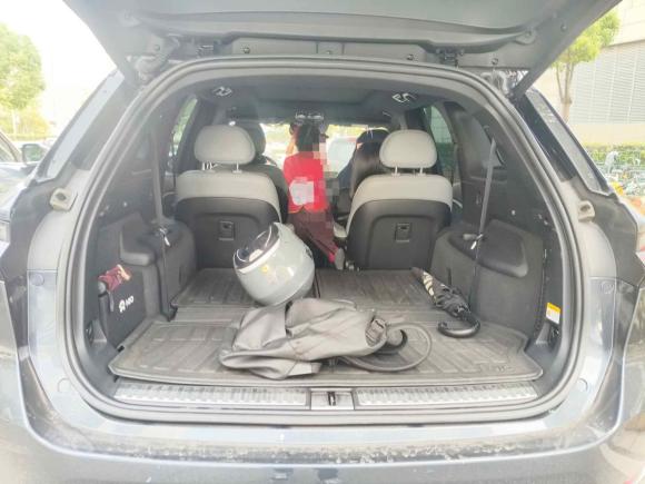 [武汉·鄂A] 二手蔚来蔚来ES82020款 415KM 六座版