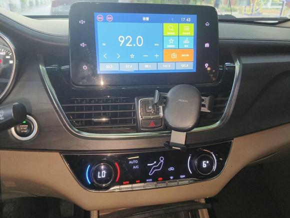 [广州·粤A] 二手宝骏宝骏7302017款 1.8L iAMT尊享型 7座