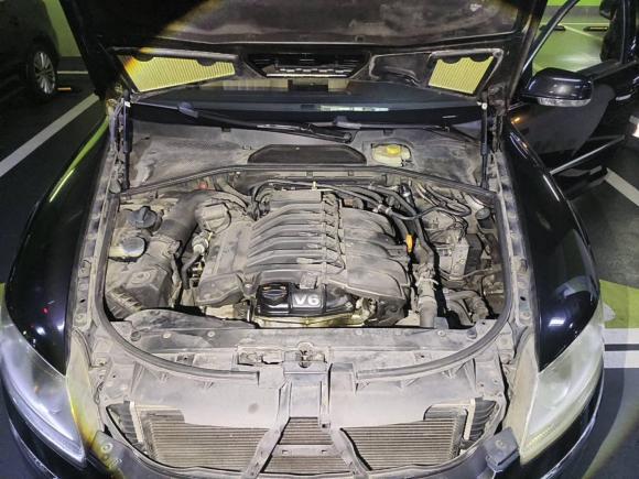 [上海·沪J] 二手大众辉腾2009款 3.6L V6 5座加长舒适版