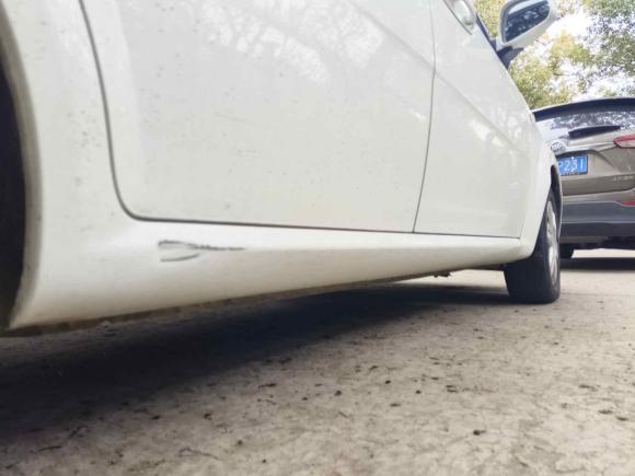 [苏州·苏E] 二手别克凯越2013款 1.5L 自动经典型