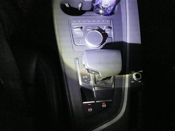 [西安·陕A] 二手奥迪奥迪A4L2019款 40 TFSI 进取型 国VI
