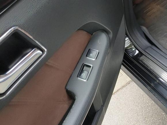 [上海·沪A] 二手奔驰奔驰E级2010款 E 300 L 时尚型