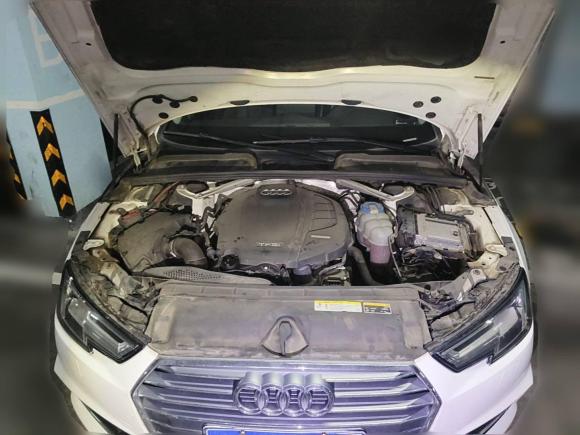 [合肥·皖A] 二手奥迪奥迪A4L2018款 30周年年型 40 TFSI 时尚型