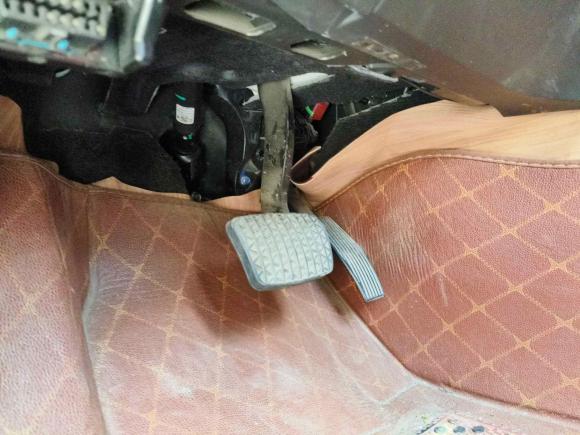 [青岛·鲁U] 二手别克君威2015款 GS 2.0T 豪情运动版