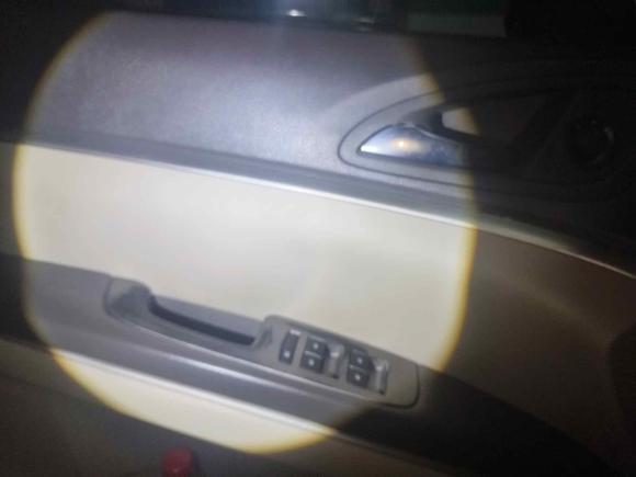 [深圳·粤B] 二手别克别克GL82011款 2.4L LT豪华商务行政版