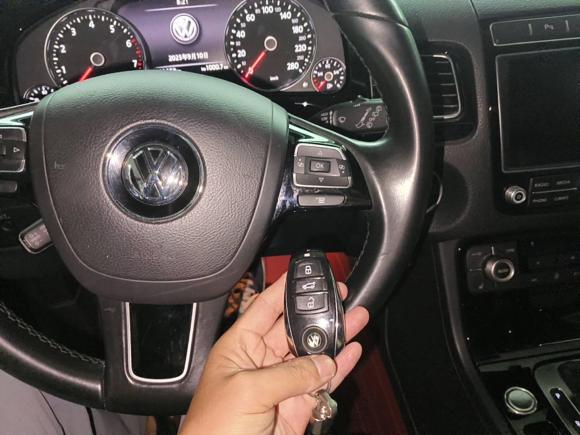 [合肥·皖A] 二手大众途锐2017款 3.0TSI 启程型