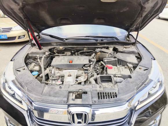 [成都·川A] 二手本田雅阁2016款 2.0L 精英版