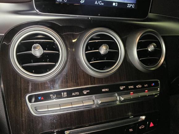 [深圳·粤B] 二手奔驰奔驰GLC2018款 GLC 260 4MATIC 动感型