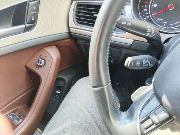 [济南·鲁A] 二手奥迪奥迪A6L2018款 35 TFSI 典藏版