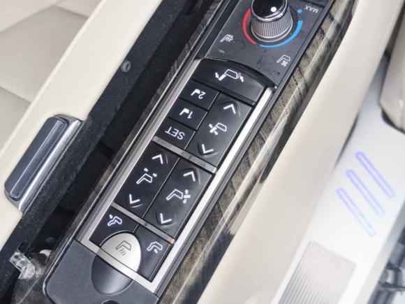 [上海·沪A] 二手别克别克GL82023款 陆上公务舱 舒适型