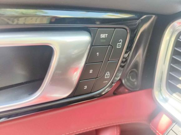 [苏州·苏U] 二手保时捷Panamera2023款 改款 Panamera 2.9T 铂金版