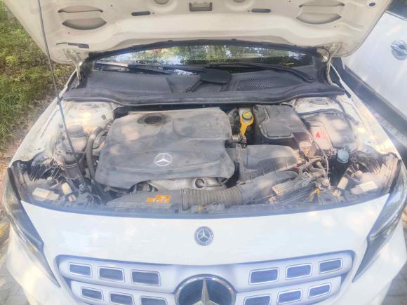 [苏州·苏E] 二手奔驰奔驰GLA2018款 GLA 200 动感型