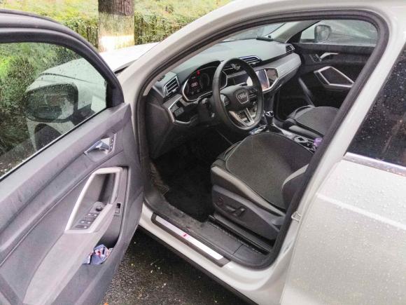 [杭州·浙A] 二手奥迪奥迪Q32022款 35 TFSI 时尚动感型