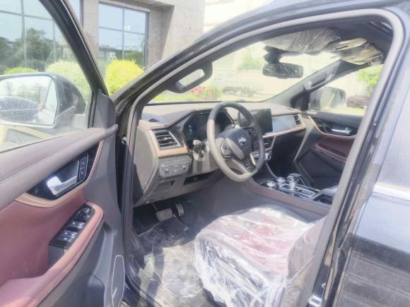 [常州·苏D] 二手中国重汽搏胜2024款 乘用 2.0T自动柴油四驱标轴 尊享版