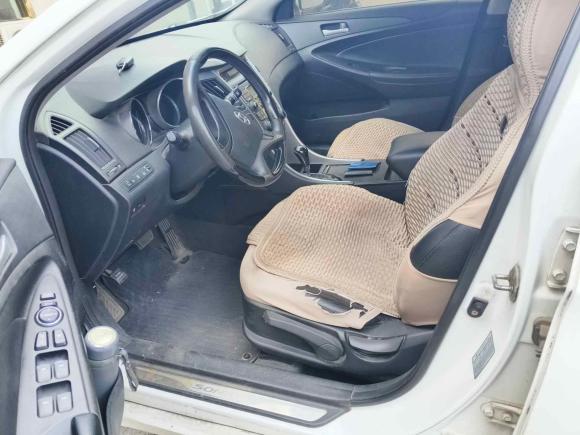 [南京·苏L] 二手现代索纳塔2011款 2.0L 自动领先版