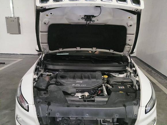 [广州·粤E] 二手Jeep自由光2017款 2.0L 优越版