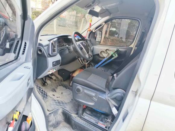 [合肥·皖A] 二手上汽大通MAXUS新途V802023款 2.0T 手动经典傲运通长轴超低顶6/7/8/9座