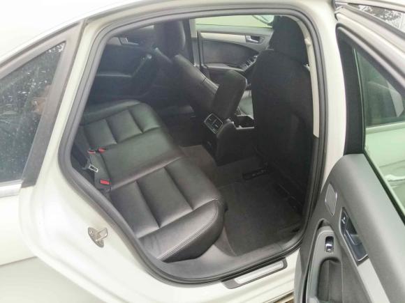 [上海·沪B] 二手奥迪奥迪A4L2016款 35 TFSI 典藏版 自动标准型