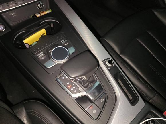 [上海·苏U] 二手奥迪奥迪A42020款 Avant 先锋派 40 TFSI 时尚动感型