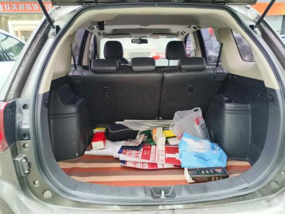 [深圳·鄂B] 二手三菱欧蓝德2018款 2.0L 两驱荣耀版 5座