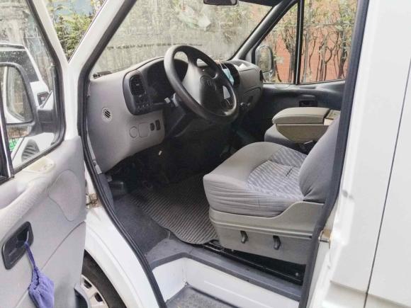 [佛山·粤A] 二手福特经典全顺2016款 2.4L汽油短轴6座中顶多功能车4G69S4N