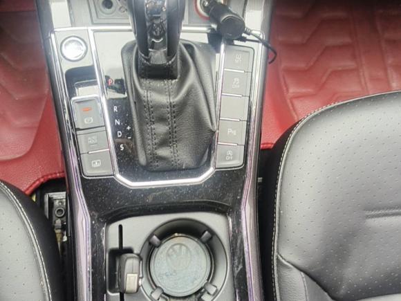 [上海·沪B] 二手大众帕萨特2016款 330TSI DSG御尊版