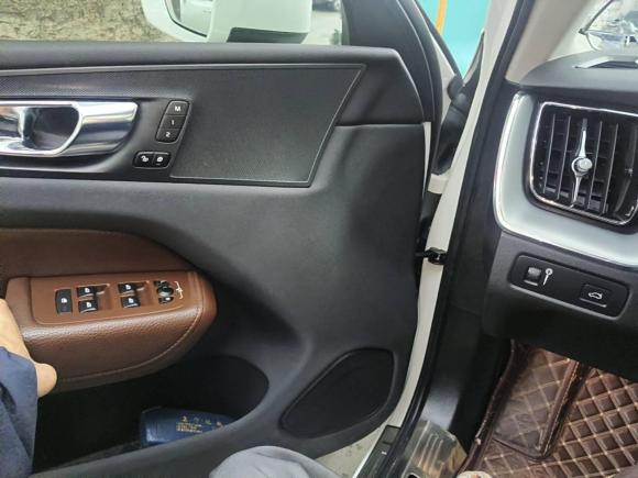 [广州·冀A] 二手沃尔沃沃尔沃XC602020款 T5 四驱智逸豪华版