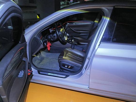 [佛山·粤A] 二手宝马宝马5系新能源2019款 530Le 豪华套装