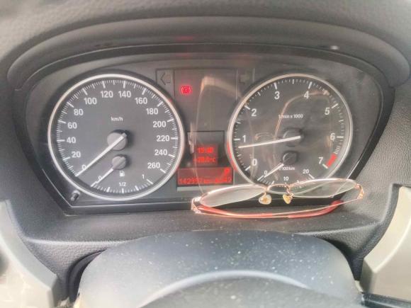 [上海·苏A] 二手宝马宝马3系2010款 320i豪华型