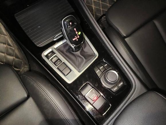 [广州·粤A] 二手宝马宝马1系2020款 125i 领先型M运动套装